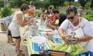 Atelier poteries à Cheval-Blanc