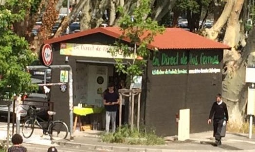 En direct de nos fermes installe des distributeurs automatiques de fruits et légumes