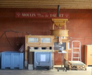 le moulin artisanal Bleu Tomate le mag