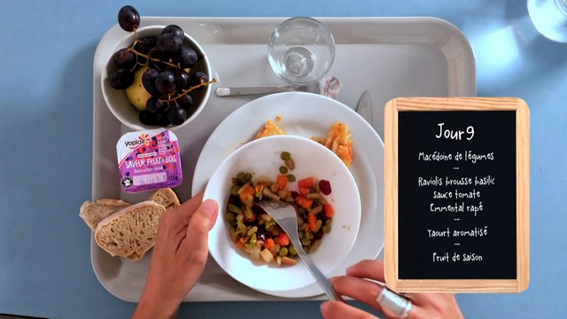 à la cantine à Marseille