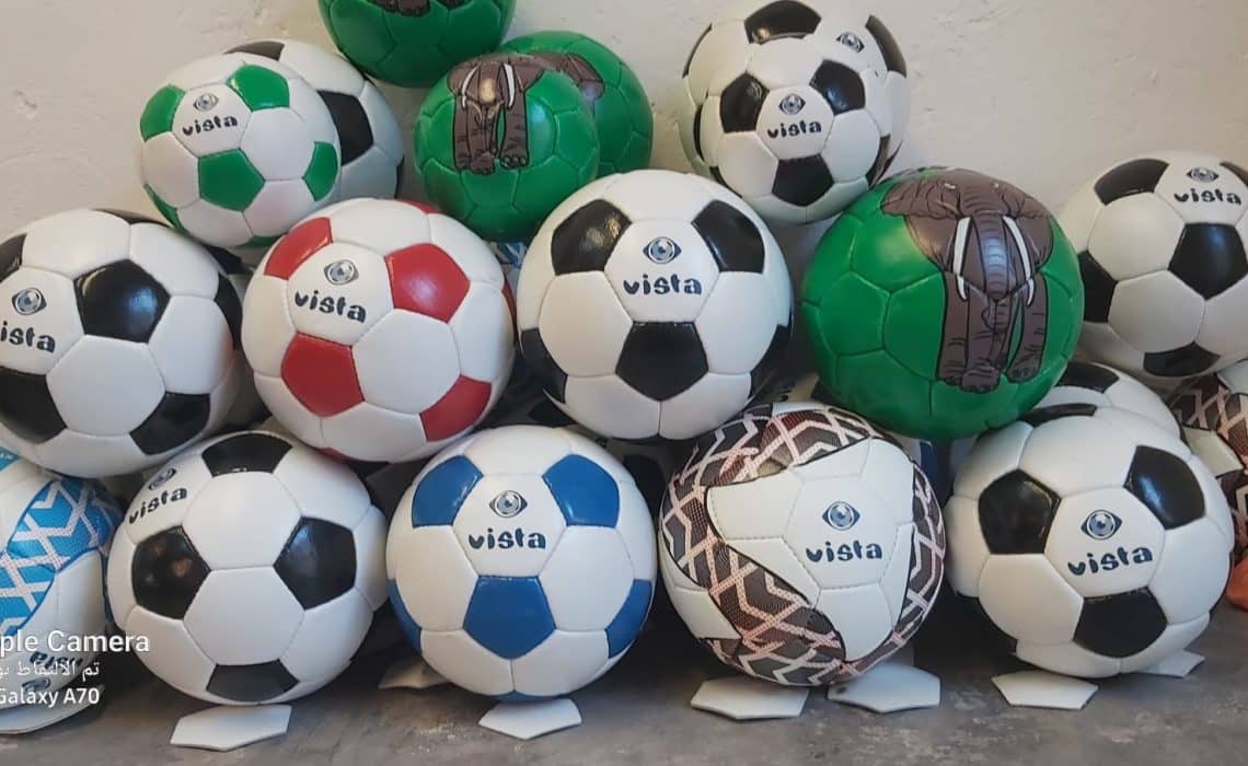 Les ballons de foot peuvent-ils être intelligents ? - Sciences et Avenir