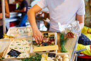 marché de Provence © Shutterstock Bleu Tomate