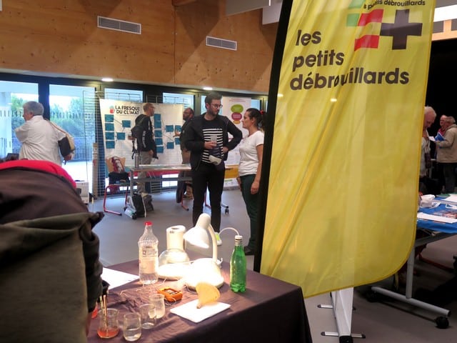 les stands de la journée de présentation de l'agenda 2030