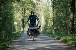 Le vélo solaire permet de ne générer aucun gaz à effet de serre © Nicolas Jahan 2 Bleu Tomate le mag