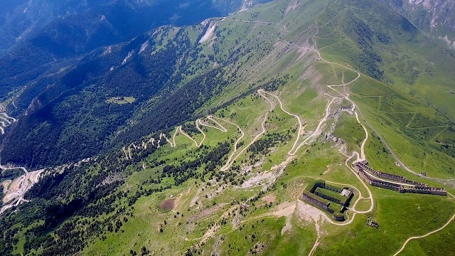 le Train des Merveilles réunit les deux vallées