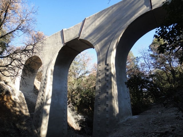 Canal de Manosque, l'aqueduc de St Saturnin