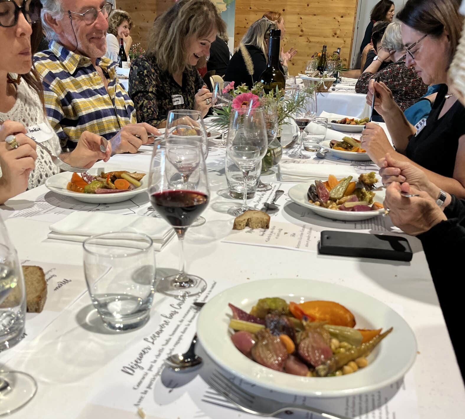 les terres nourricières au moment du repas