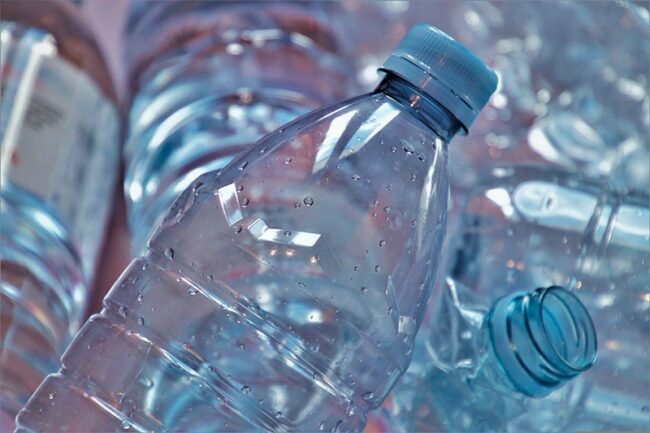 Conférence sur les matières plastiques. Doit-on en avoir peur ? Bleu Tomate le mag