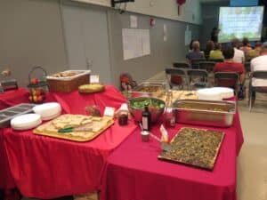 repas pour les participants aux Rencontres des fermes municipales