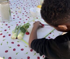 Apprendre à bien manger commence tôt @Mouans Sartoux Bleu Tomate