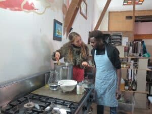Cuisson du riz et des légumes pour le dal