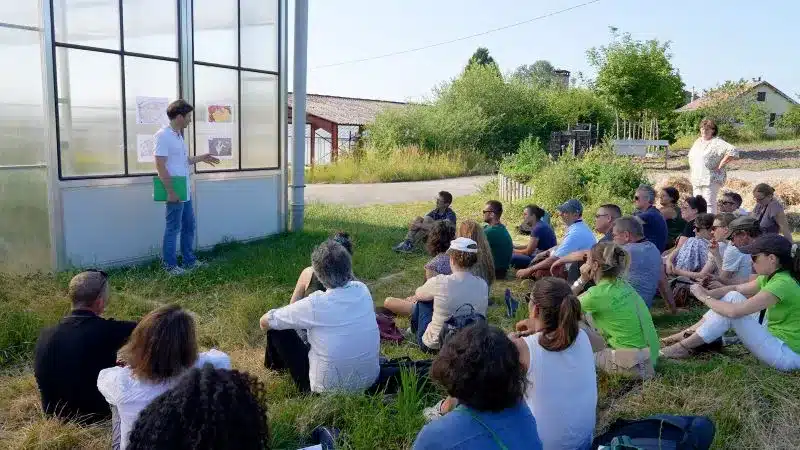 Fermes publiques : un réseau national pour cultiver l’avenir Bleu Tomate Fermes publiques : un réseau national pour cultiver l’avenir Bleu Tomate