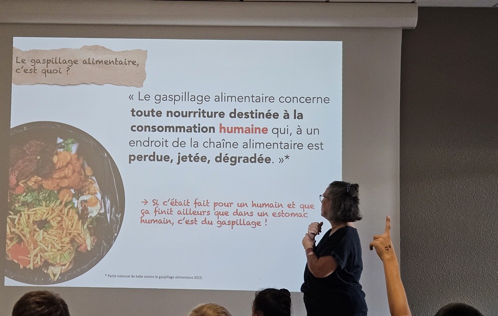 Ventoux : la chasse (au gaspi) est ouverte Bleu Tomate Atelier sur le gaspillage alimentaire